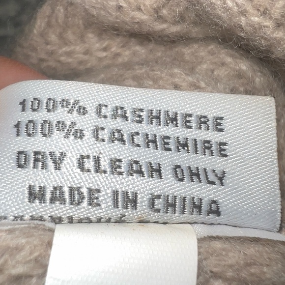 Restoration Hardware Taupe Knit Hat with Faux Fur Pom - Picture 4 of 4